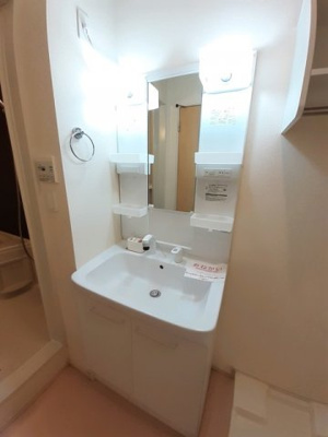 【洗面所】 | セイバリー　アパートメント　Ａ