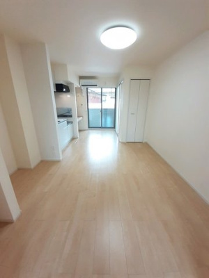 【居間・リビング】 | セイバリー　アパートメント　Ａ