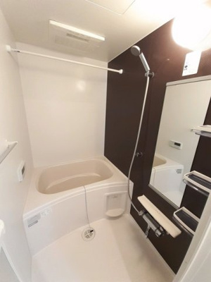 【浴室】 | セイバリー　アパートメント　Ａ