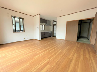 【居間・リビング】 | 川口市本前川３丁目　中古戸建