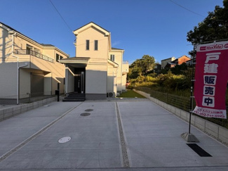 【外観】 |  Heartful-Town瀬戸市秋葉町全２棟【仲介手数料無料　にじの丘小　にじの丘中】 | LINEから簡単お問合せ可能！
友達検索で@nqk7328tです！。