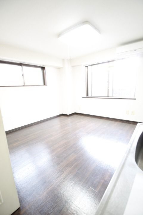 サニーハイツの洋室