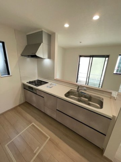 【キッチン】 | Heartful-Town長久手市岩作三ケ峯【仲介手数料無料　東小　長久手中】 | LINEから簡単お問合せ可能！
友達検索で@nqk7328tです！。