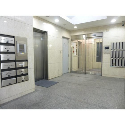 【エントランス】 | フロンティア恵比寿 | 清潔なエントランスです