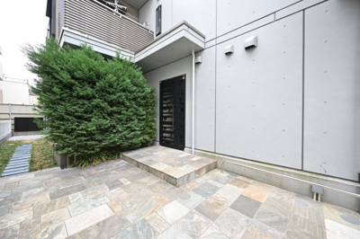 【エントランス】 | リテラス目黒三丁目 | ゆとりのあるエントランスです