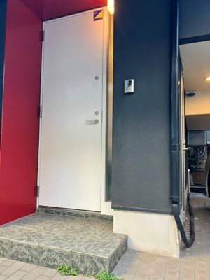 【エントランス】 | 下目黒戸建 | 建物の内部です