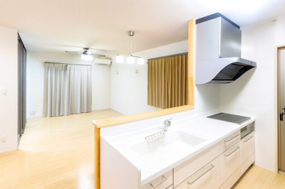 【キッチン】 | 鳥取市湖山町北2丁目中古戸建て