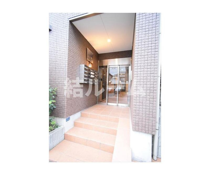板橋区小豆沢２丁目の賃貸マンションのエントランス