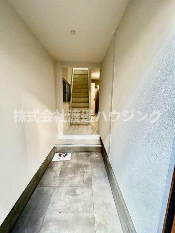 北区浮田テラスハウスの玄関