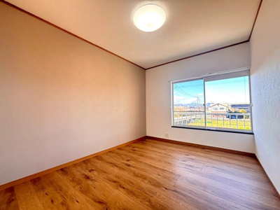 【洋室】 | 鳥取市津ノ井中古戸建て