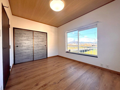 【洋室】 | 鳥取市津ノ井中古戸建て