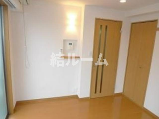 中野区上高田３丁目の賃貸マンションの居間・リビング