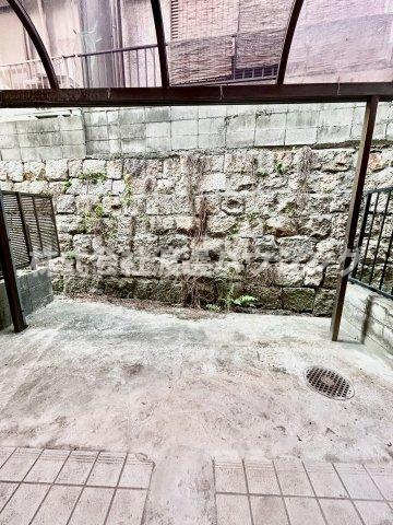 阿倍野区共立通１丁目一戸建の庭|専用庭付き