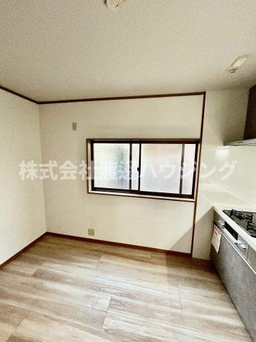 阿倍野区共立通１丁目一戸建のその他|窓