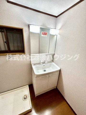 阿倍野区共立通１丁目一戸建の洗面所