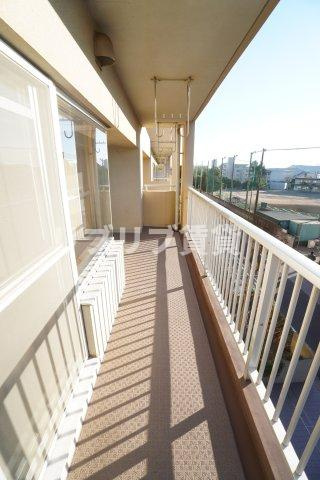 テレパレス西千葉のバルコニー