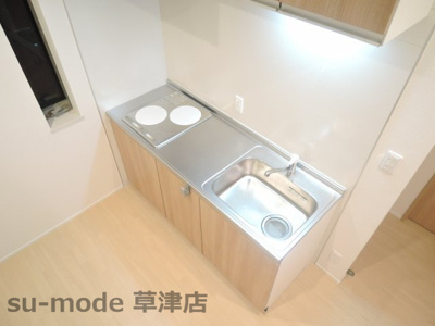 【キッチン】 | エルメゾンラクワット | コンパクトなキッチンで掃除もラクラク