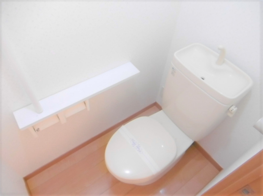 グローイングコートのトイレ|落ち着いたトイレです
