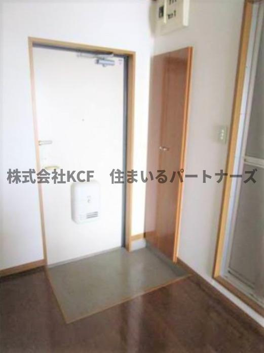 ピュアハウスの玄関|明るい玄関です