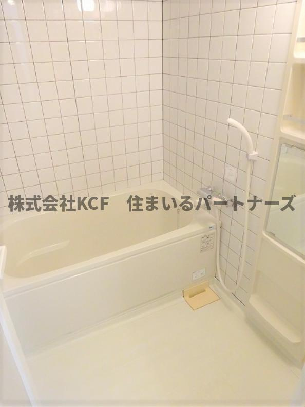 アザレ久留米の浴室|落ち着いた空間のお風呂です