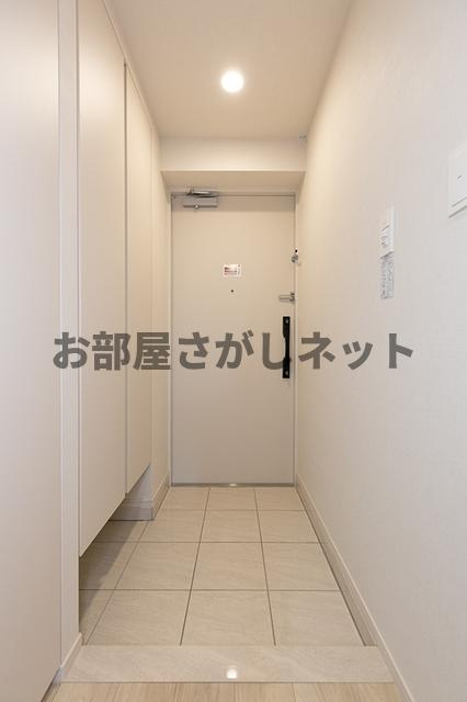 ＲＪＲプレシア東十条ガーデン【おとり物件なし】#学生・社会人にオススメの玄関|※写真は同タイプ住戸です。