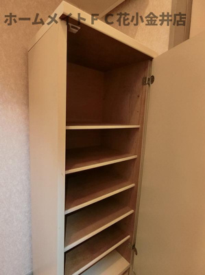 【玄関】 | プライム津田 | 小物を収納するのに便利です