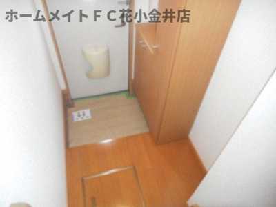 【玄関】 | セレッソ・ジュン | 収納もある玄関です