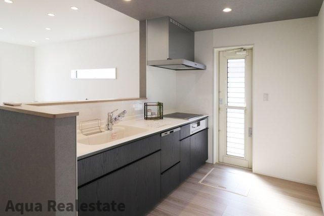 高松市多肥上町の新築一戸建のキッチン