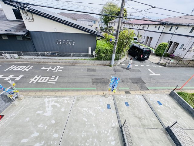 松戸市仲井町３丁目新築戸建【松ヶ丘小学校：5分】の展望|バルコニーより道路側眺望・南西側道路につき日当たり良好♪