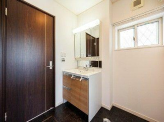  | パウダールーム （１） 