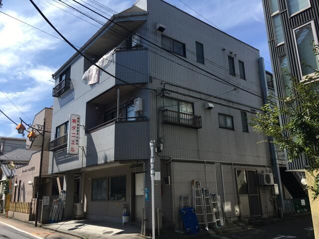 コンフォート西久保の外観