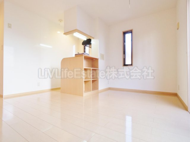 西東京市住吉町４丁目のアパートの居間・リビング|同仕様写真