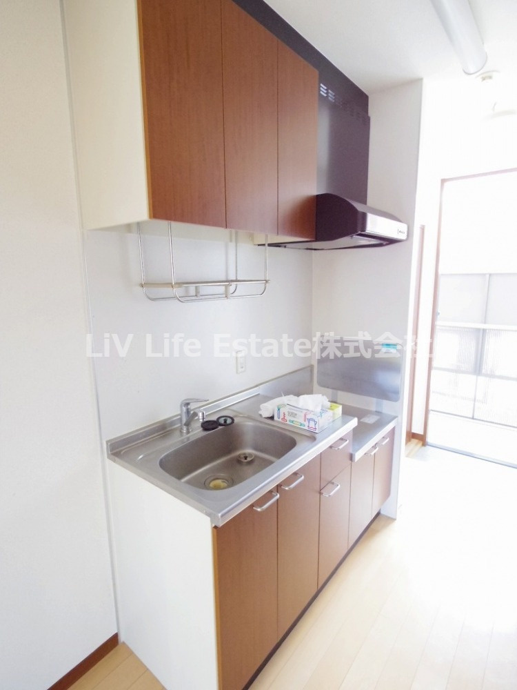 西東京市向台町１丁目のアパートのキッチン