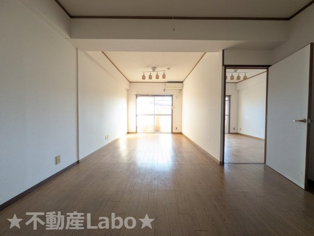 イータウン応神のその他