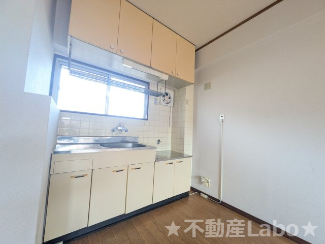 イータウン応神のキッチン