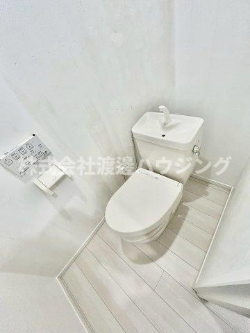 尼崎センタープール前駅テラスハウスのトイレ