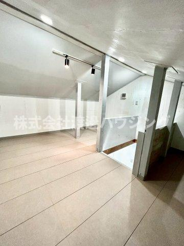 尼崎センタープール前駅テラスハウスの収納|ロフト収納立てます。