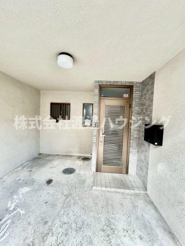 若江南町４丁目一戸建てのエントランス