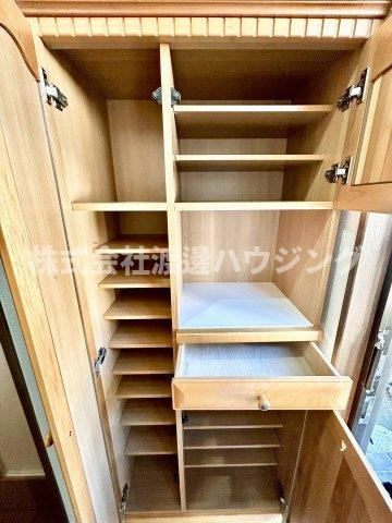 野間8丁目一戸建の収納|玄関収納