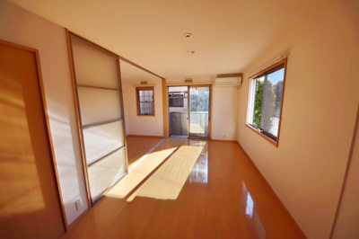 【居間・リビング】 | アミティエ-中和泉1丁目-