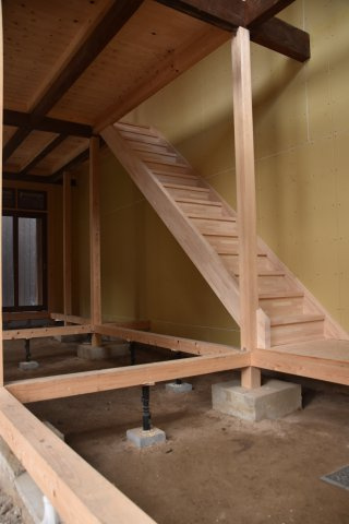 京都東山 みつのわ路地 - ゆったり過ごす京町家の内装|構造補強済みです