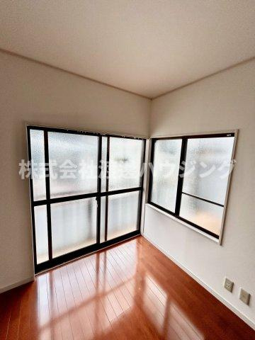 八尾市南本町４丁目一戸建のその他|窓