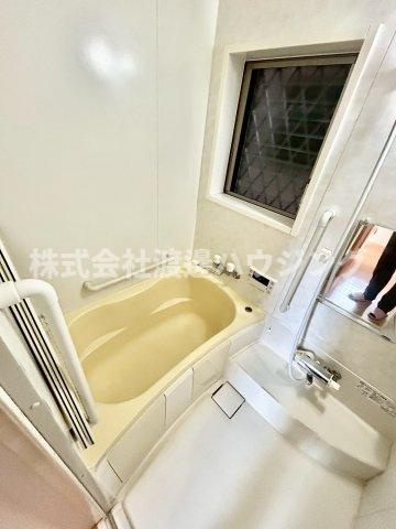 八尾市南本町４丁目一戸建の浴室