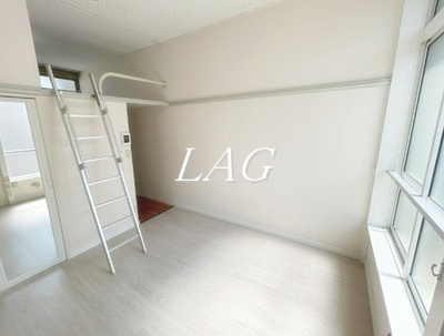 【居間・リビング】 | ヴィラ・メテオ | 洋室です。