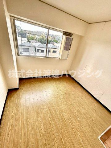 メゾン千里山の寝室