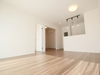 【居間・リビング】 | エイリックタウン箱崎公園ファミリア EAST棟☆仲介手数料無料☆