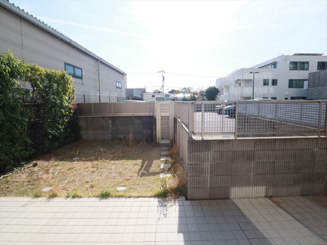 【庭】 | エイリックタウン箱崎公園ファミリア EAST棟☆仲介手数料無料☆
