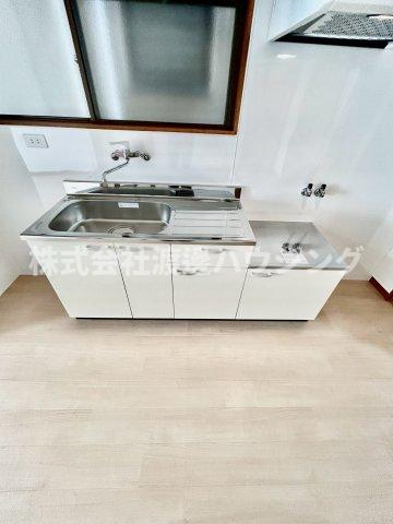 八尾市佐堂町1丁目一戸建のキッチン