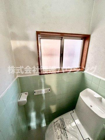 八尾市佐堂町1丁目一戸建のその他|窓