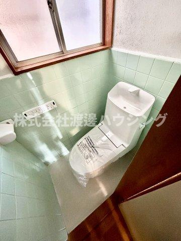 八尾市佐堂町1丁目一戸建のトイレ